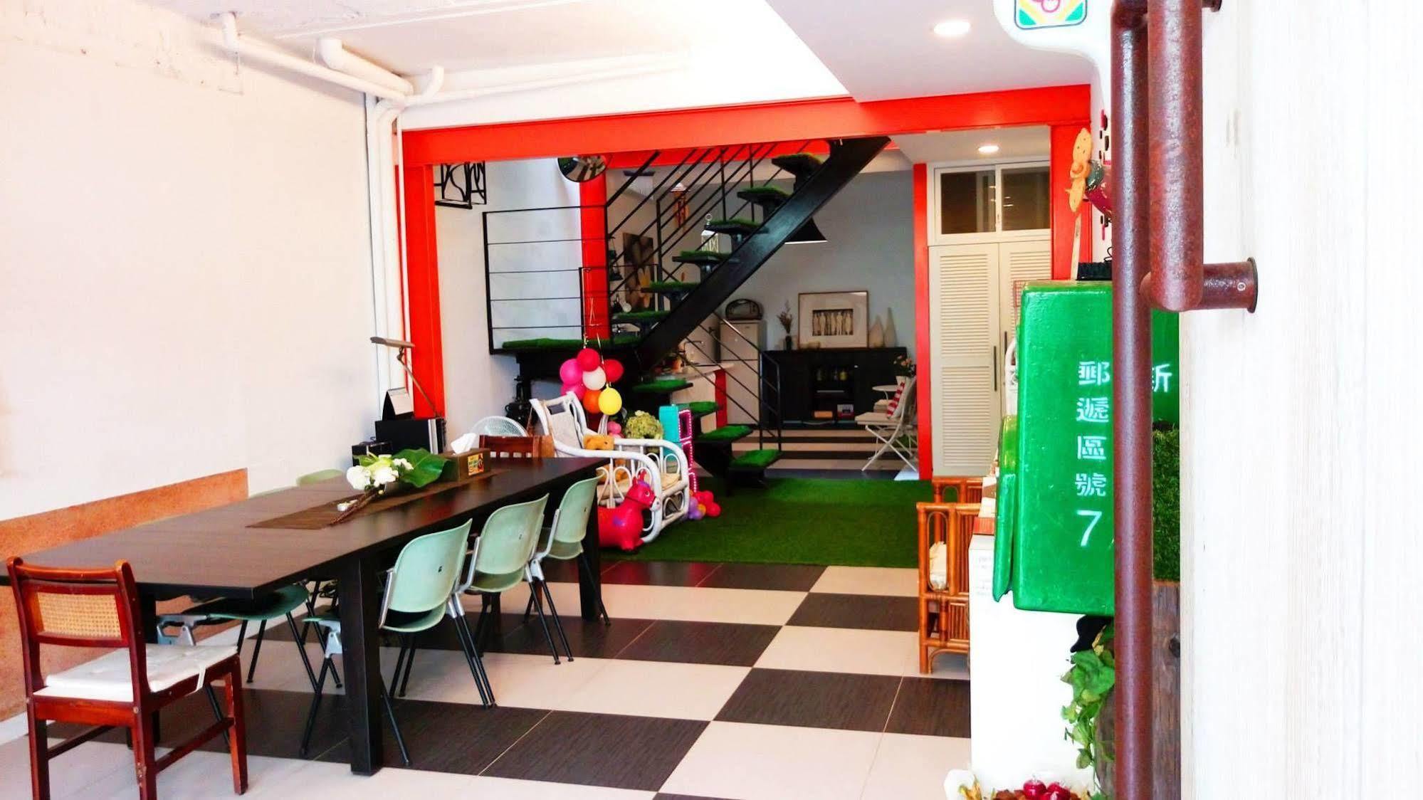Dearhouse Lägenhet Tainan Exteriör bild