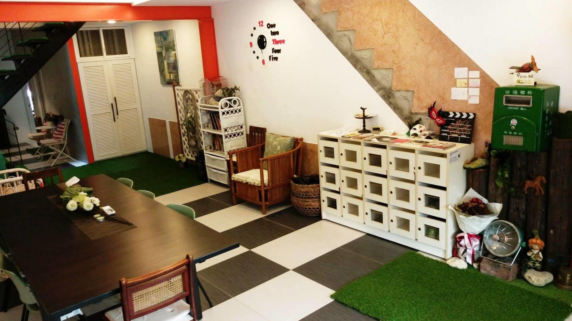 Dearhouse Lägenhet Tainan Exteriör bild