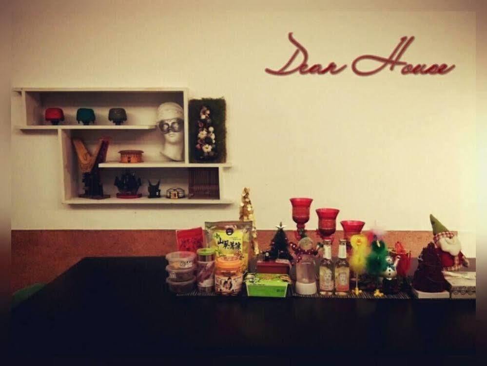 Dearhouse Lägenhet Tainan Exteriör bild
