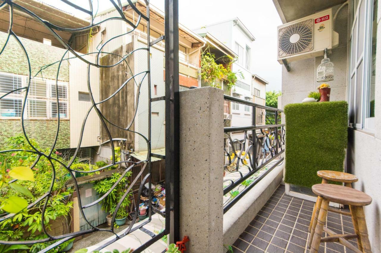Dearhouse Lägenhet Tainan Exteriör bild