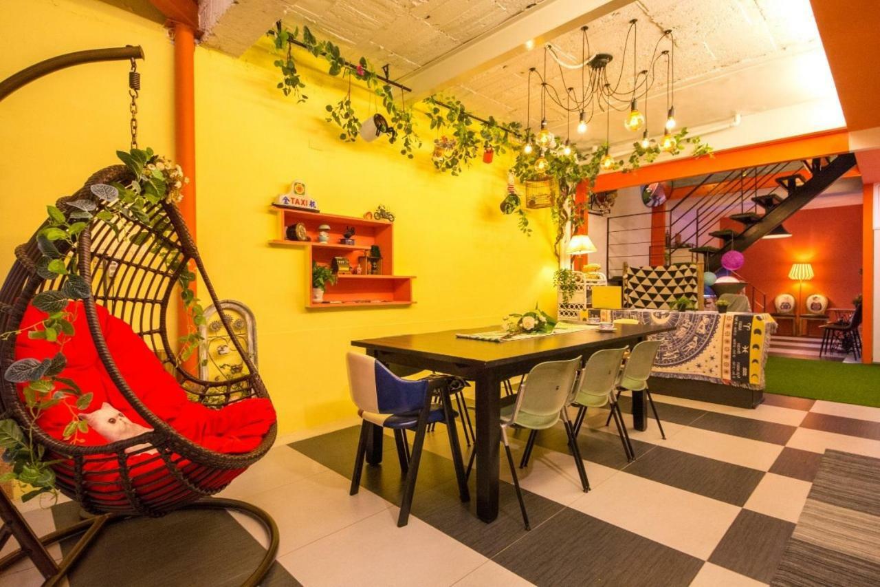 Dearhouse Lägenhet Tainan Exteriör bild